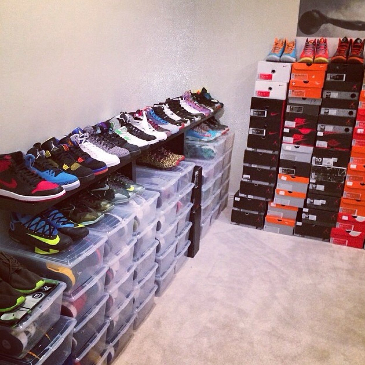 Showemmoff's profile picture. Send your Shoe hype! Show them off #Showem Send your pics to our email or tag us, sneakolympics@yahoo.com.