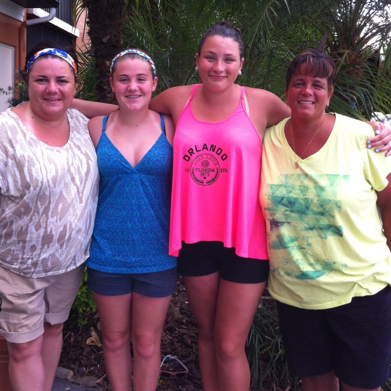 joannt824's profile picture. MOM, MANAGER, MOMAGER, LOVER OF LIFE, LOVER OF CHRIST.