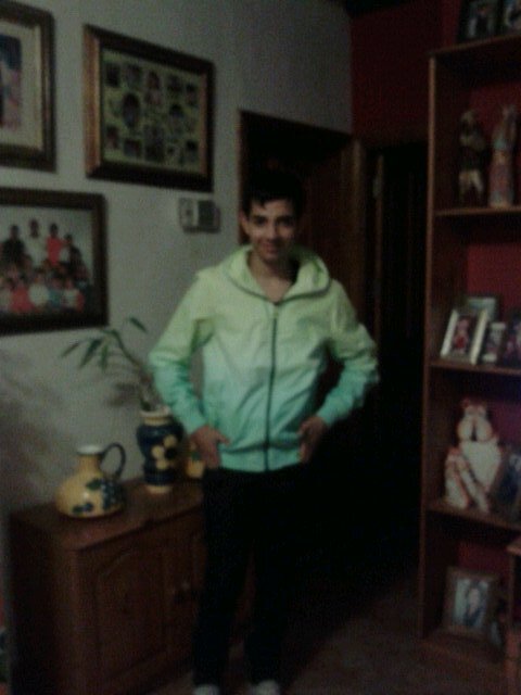 elquelamueve97's profile picture. Javi simpatico, de decepciones se aprende, futbol sala como estilo de vida.