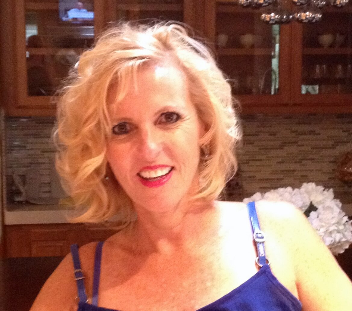 Love my tennis and my boys. Dig all sports and being a hockeymom! #MotherPucker