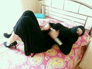 ‏‏‏‏‏‏عمه عدائيه ودي اذل كلاب وهاينهم اهانه ولا احترم لاي كلب او كلبه تحت رجولي كلهم واحب احقراااااان وعدائيه حيل