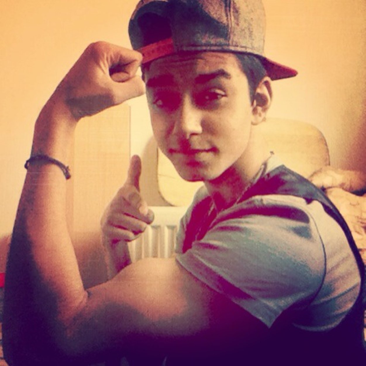 ♔Follow is follow backツ ***All my followers follow my at Instagram: haiderabbasali http://t.co/l4WwWKakEF