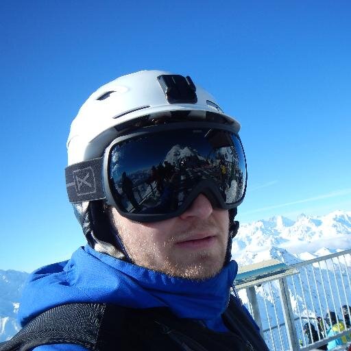 Travel Enthusiast,Snowboarder , Habitual Speeder