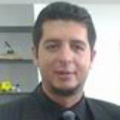Soy un joven profesional de la provincia de Loja. Y Ahora tengo la suerte de representar como concejal urbano a mi querido Puyango.