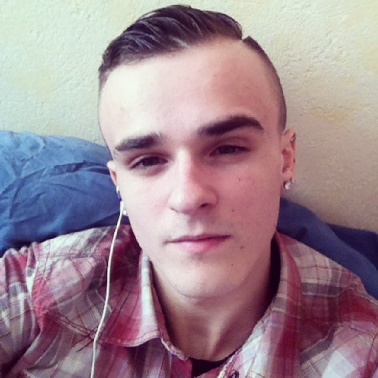 ElninoBen's profile picture. Le silence est un amis qui ne trahit pas ! - Les gens mon lassé donc forcement je mattache plus ! The world is yours! | #TeamPSG #Team94 #TeamEspagne