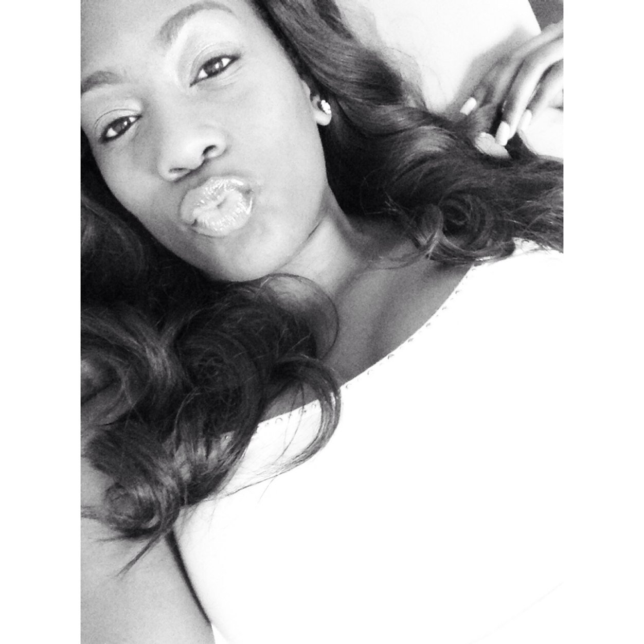 FlowaBomb_xoxo's profile picture. Carly J. | Feb.10| MTSU'17 | Instagram : CarlyNoi