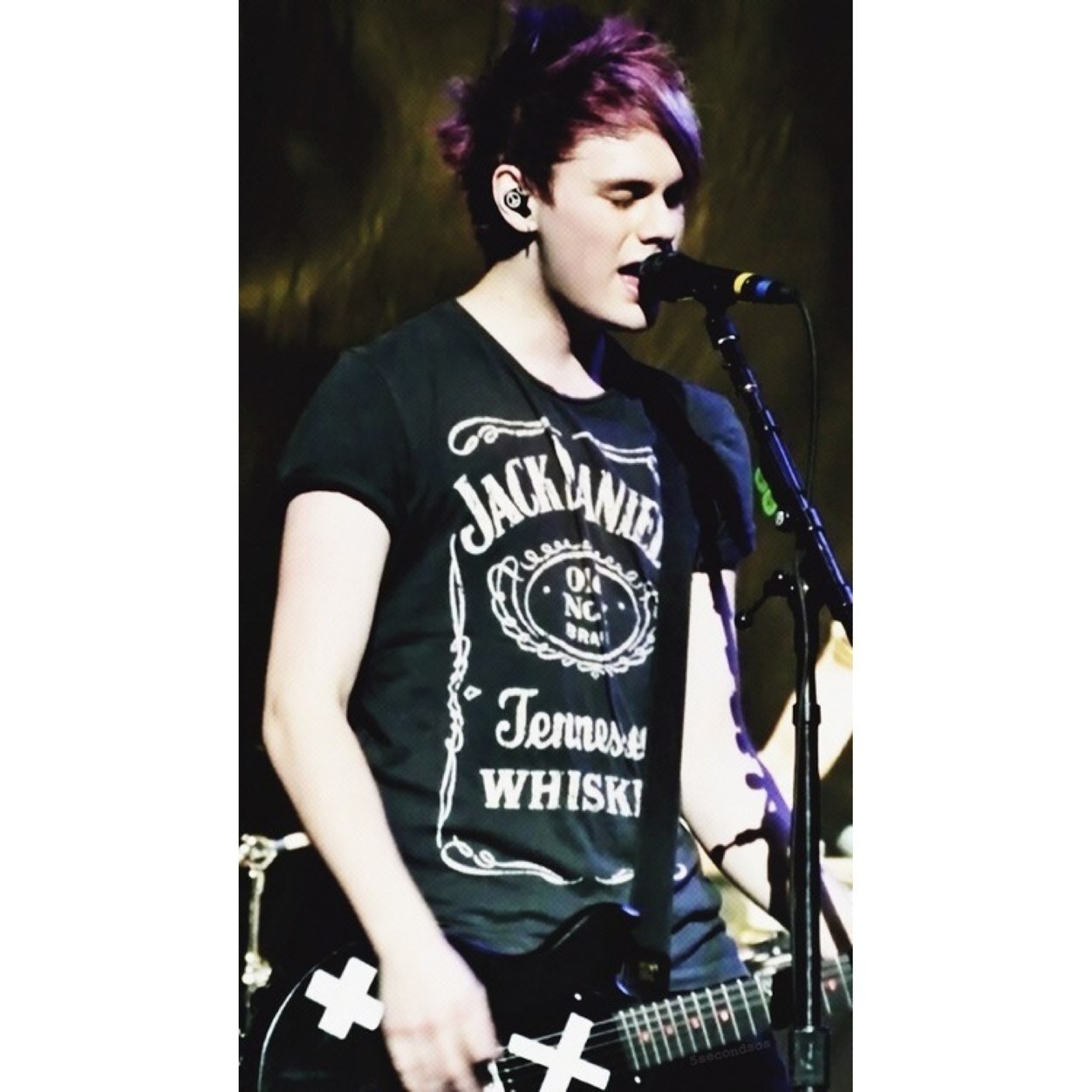 ||||||||| Free follow from @mikeyandcalum ||||||||| She follows back, thanks guys x