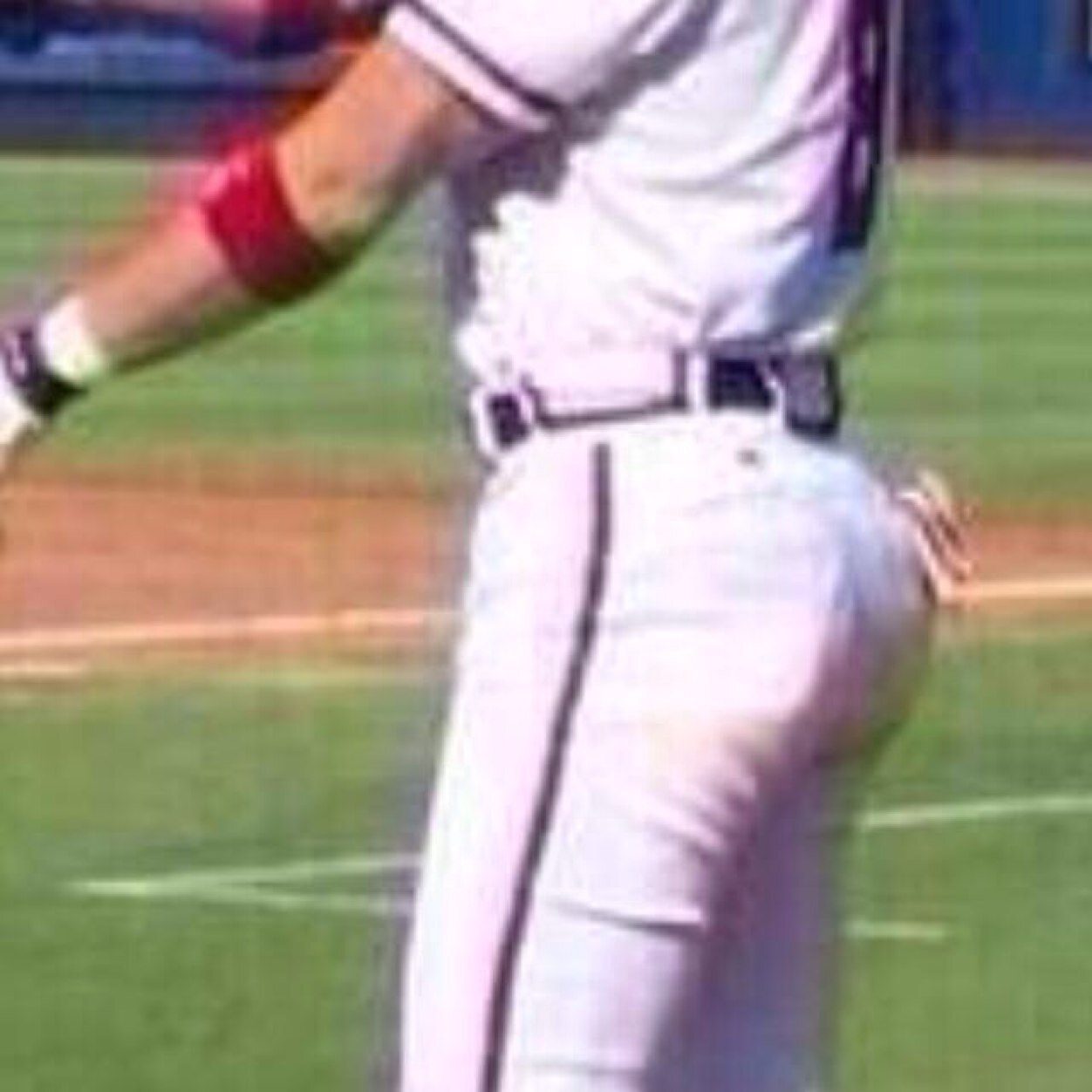 Swavey, Swooty, I am coming for that booty. Tweet and DM us your Baseball and Softball booty.