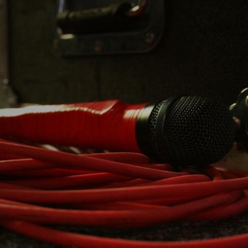 Bayside/Paramore fan. Singer/songwriter for a band that's yet to be started.