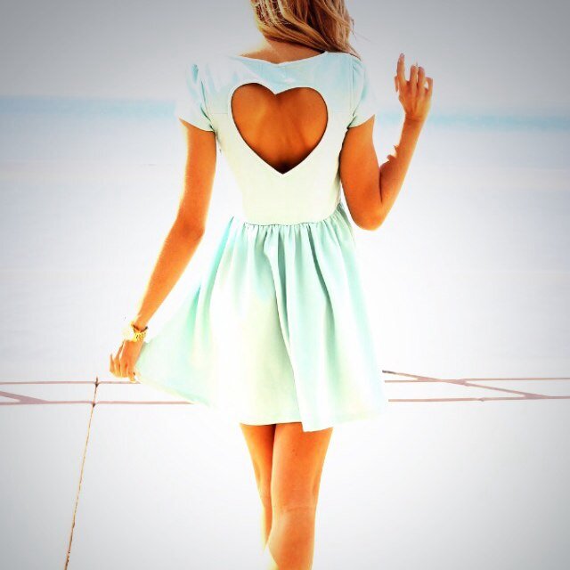 follow be babeess cutee outfits and more! pssssss i follow back.. i promise! i post at least 2 everyday