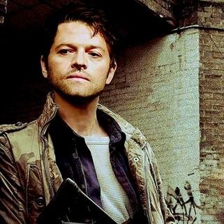 I was an Angel of the Lord now I'm just a human trying to survive the end of the world. I fight of CROATS with #Dean our fearless leader.