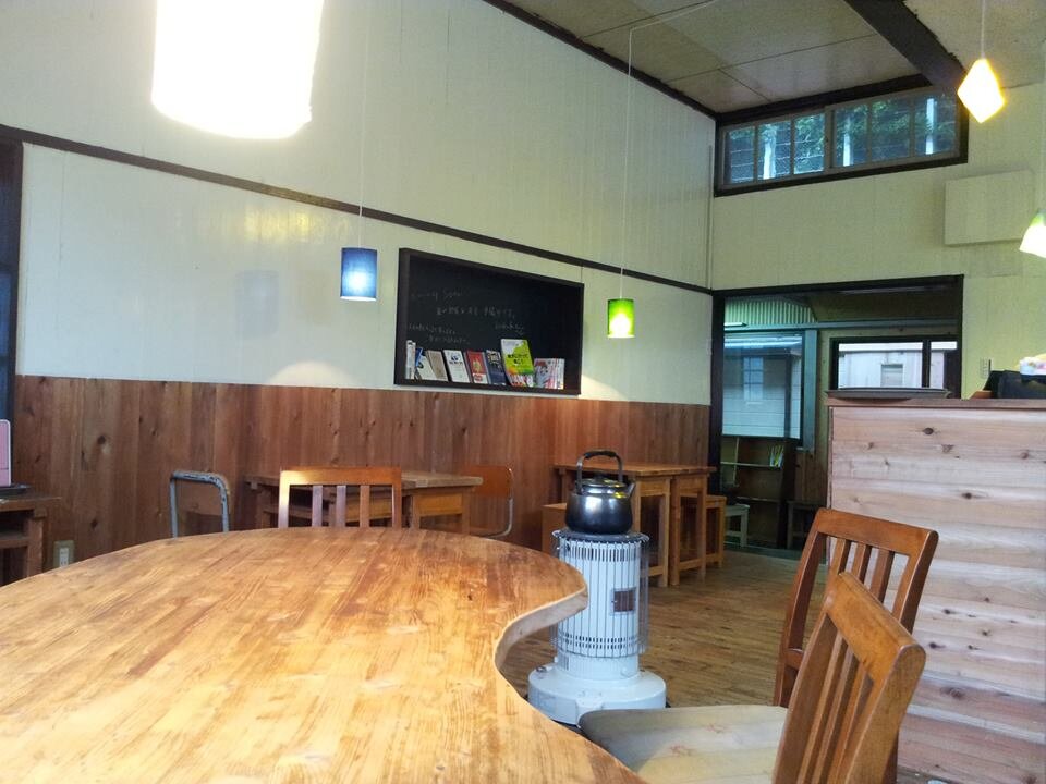和歌山県新宮市熊野川町九重にある廃校をリノベーションしたカフェ。土日11:00-17:00オープン。営業日、臨時休業、入荷情報、イベント情報などお知らせしております。