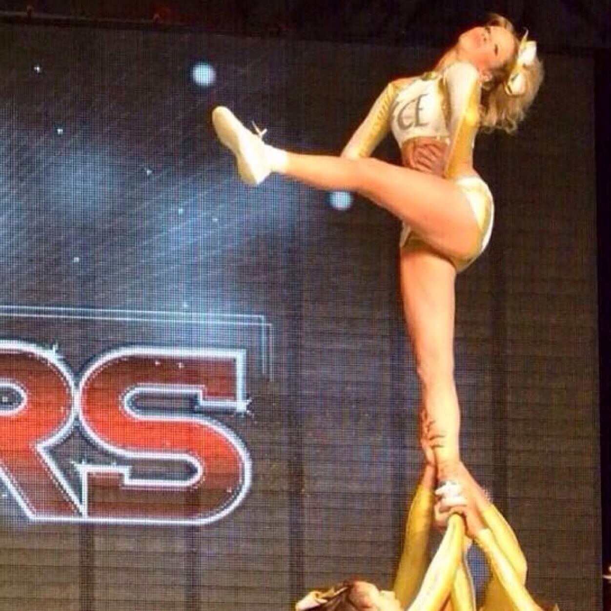 cheering for the angels in the sky. #ripliz #ripomar #ripdrake #ripaddison