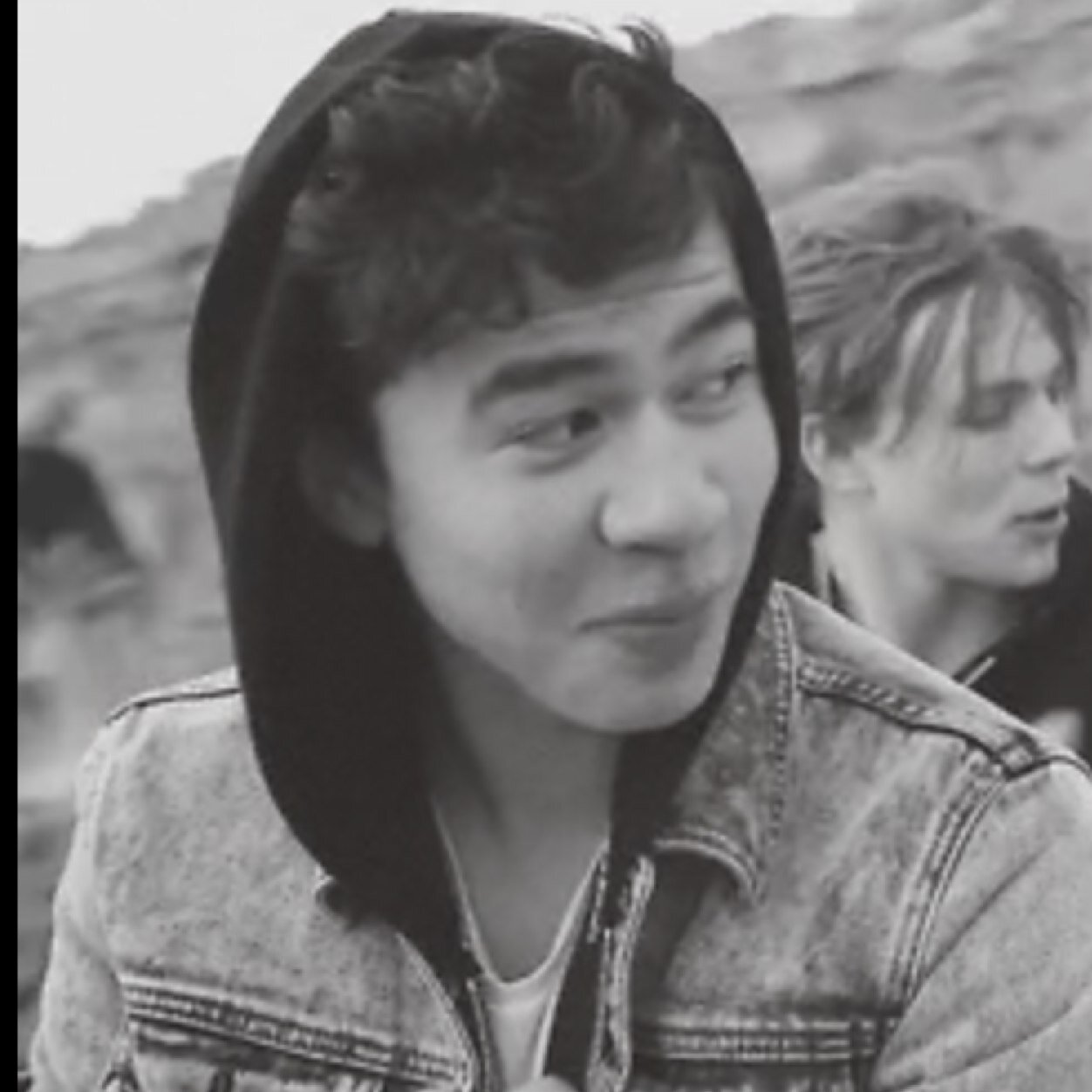 _awkwardpeach_'s profile picture. 