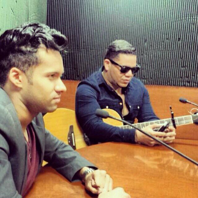 Club Dedicado Al Mejor Grupo Exponente Del Genero #Bachata @vozavozoficial @ronnyvozavoz