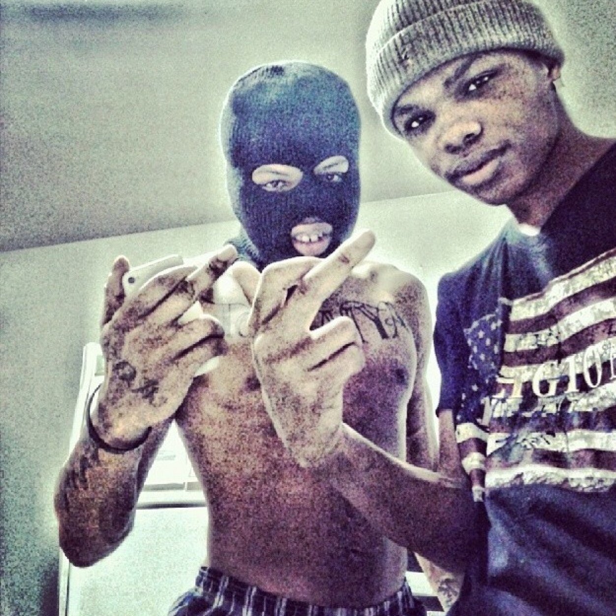 GDN LIL BITCH AND FUCK DA OTHA SIDE!!!!!! YALL KNO HOW WE COMIN