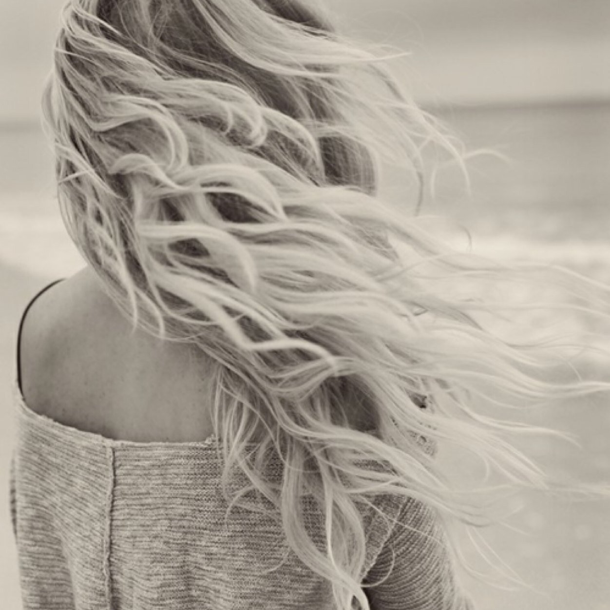 Stuck on dreams of living the ocean life~