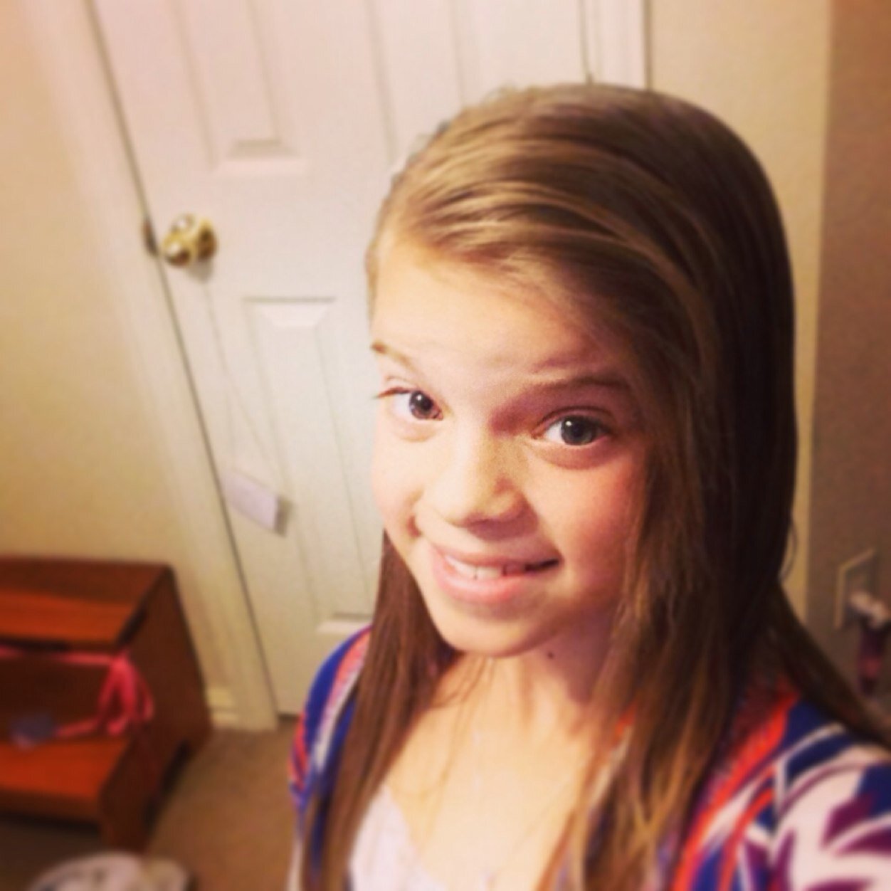 I was gonna stalk Harry Styles on Twitter but first lemme take a selfie.