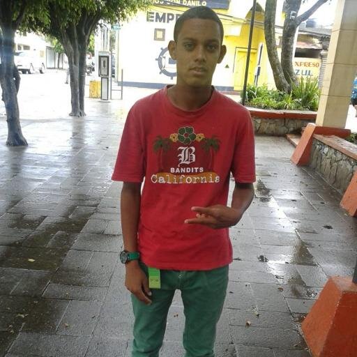 swager like en facebook y en twitter