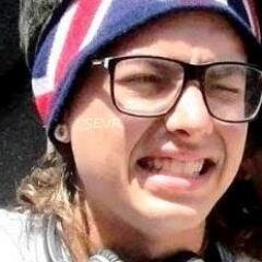Muitas palavras são poucas para dizer o quanto eu amo vocês   Minha melhor escolha @RockRestart ♥  Desde: O4/O2/2O11
