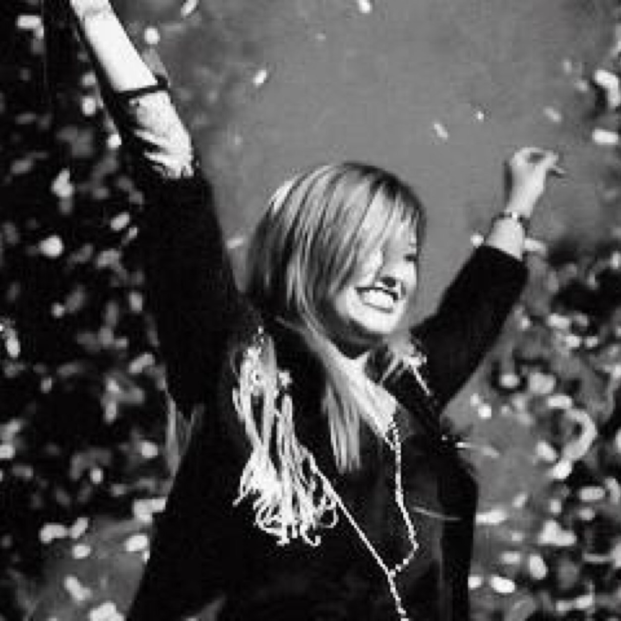 Met demi 9/2/2008 & 3/4/2014 ☺️