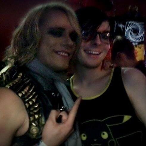 chazzgoesrawr's profile picture. how did I get here I am not good with compute box.