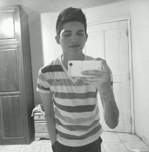 HubertoGonzale2's profile picture. what it issss!!!!