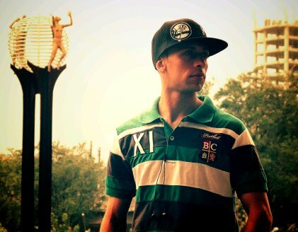 DUMAK__'s profile picture. ARTISTA DEL GENERO HIP HOP CON LA INFLUENCIA  NORTEAMERICANA Y LATINOAMERICANA   QUE MEZCLA TODO TIPO DE RITMO PARA LOGRAR TOCAR EL CORAZÓN HIP HOP DEL MUNDO