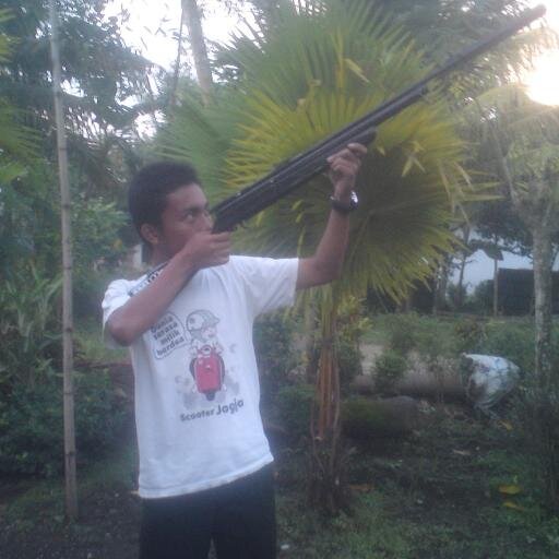 roihul_cyber's profile picture. rubahlah kebiasaan mu dengan rasa percaya