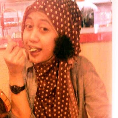 putrizakialubis Profile Picture