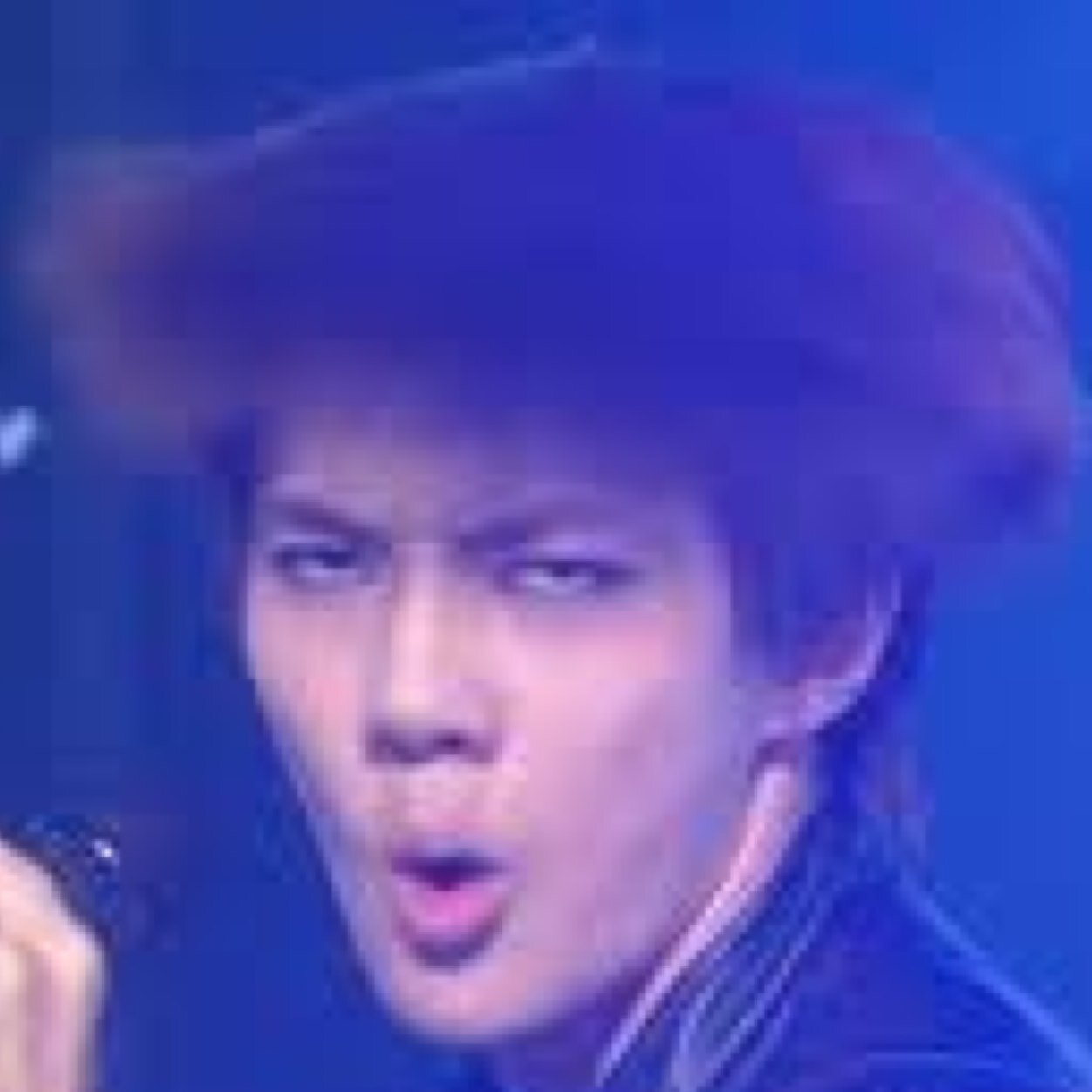 ไม่ต้องฟอลแอคนี้ ใจดีฟอลกลับ @aeem_miiz