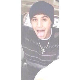 FAlirobleh's profile picture. all I can say is that they saved me :)