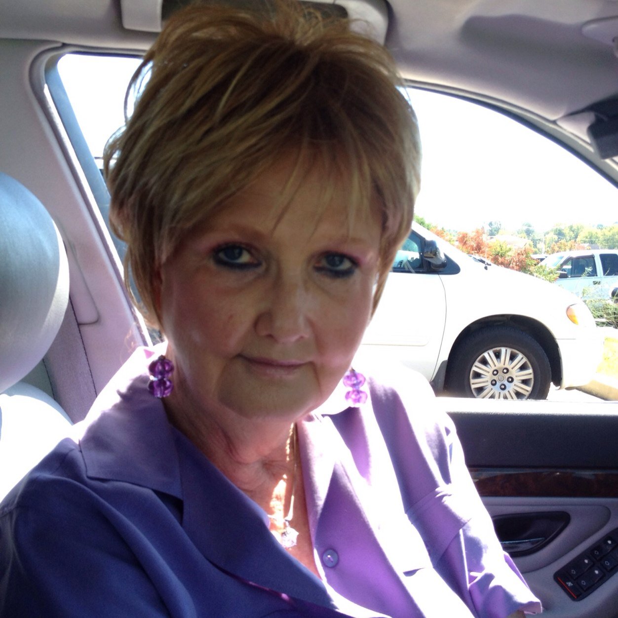 OwnerJan's profile picture. Live in Tupelo, MS, 5th summer here. I LOVE Tupelo! I also LOVE my Eli, Emily, Tonya and Derald! My babies Libby and Angel! I am happy and WAY blessed!