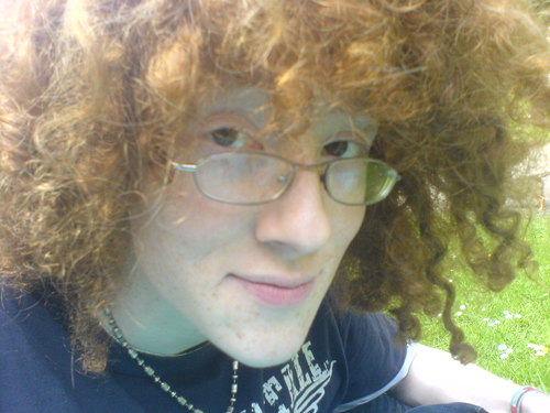 Writefreelance's profile picture. What came first the freelance writer or the journalism student?