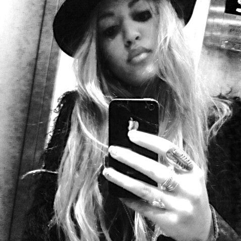 rianysayshiii's profile picture. 