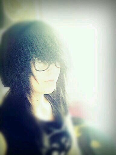 ~kimmie ~emo ~art ~music ~14 ~pierced ~monster ~ink,  I always follow back :3 kik: SweetCookieMunster ig: Blackstars217