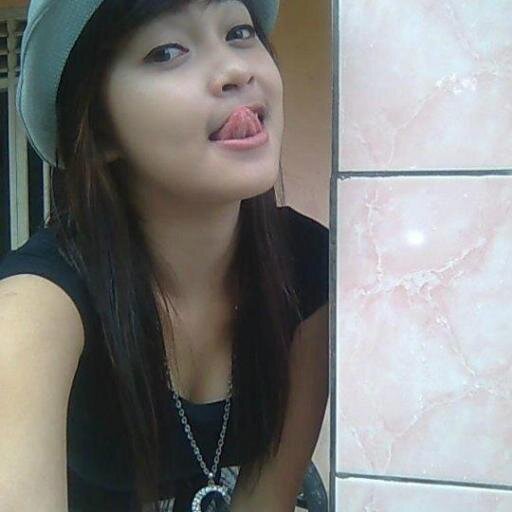 rieriysist's profile picture. kalo kita tidak bisa bertindak  sperti yg kta hrapkan kta hrus brtindak sperti yg kita bisa