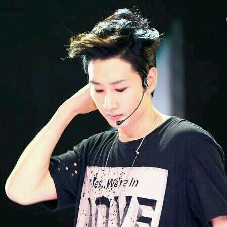 Role Player of Lee Hyuk Jae  Super Junior | 86L | Saeng→@EITALJUNG & @BBH_BAH :D| Twins @SMT_EunhyukSJ | I am Sexy, Free & Single | #RPW
