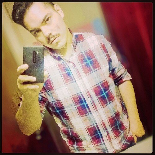 Hey everyone it me Antonio :) | 19 | like to dance | when to two high schools | loving those longboard girls | much respect to guy an girls | •_•