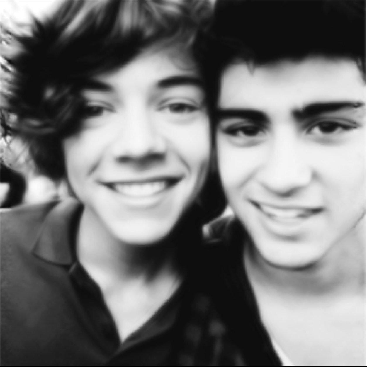 _Hazzaismyangel's profile picture. ~Harry taught me that there are soulmates~ ♡ https://t.co/ifFkjFcIVa ♡ ♛Follow me in @myhazzasoul bc ily♛