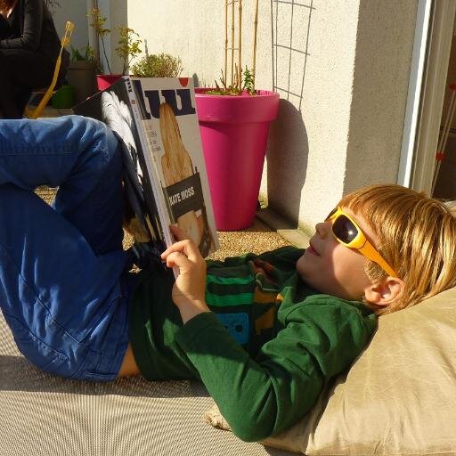 SchwarzLola's profile picture. 