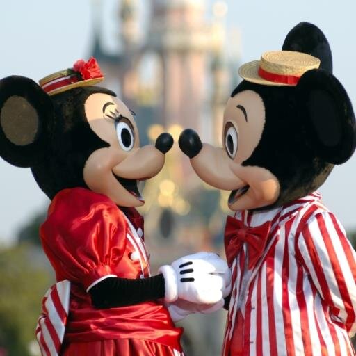 愛してる あなたとディズニーランド カップルにおすすめ エンパイアグリル ディズニー イースター イブニングデュエット ミッキーとミニーのラブラブなデザートがとっても可愛いコースです Http T Co Rfxtesrmlz