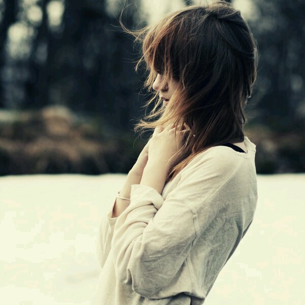 ‏‏‏‏‏★‏‏‏انا انسانه داخلي فتاة رائعة بس مغمى عليها~