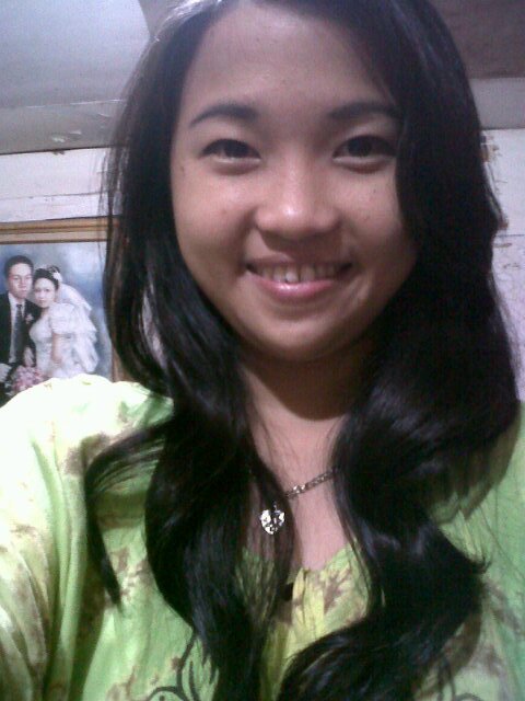 oliviaphia29's profile picture. Thank God ☺