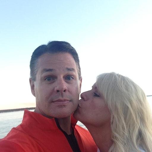 Father, Husband, food expert and lover of Basketball and Football