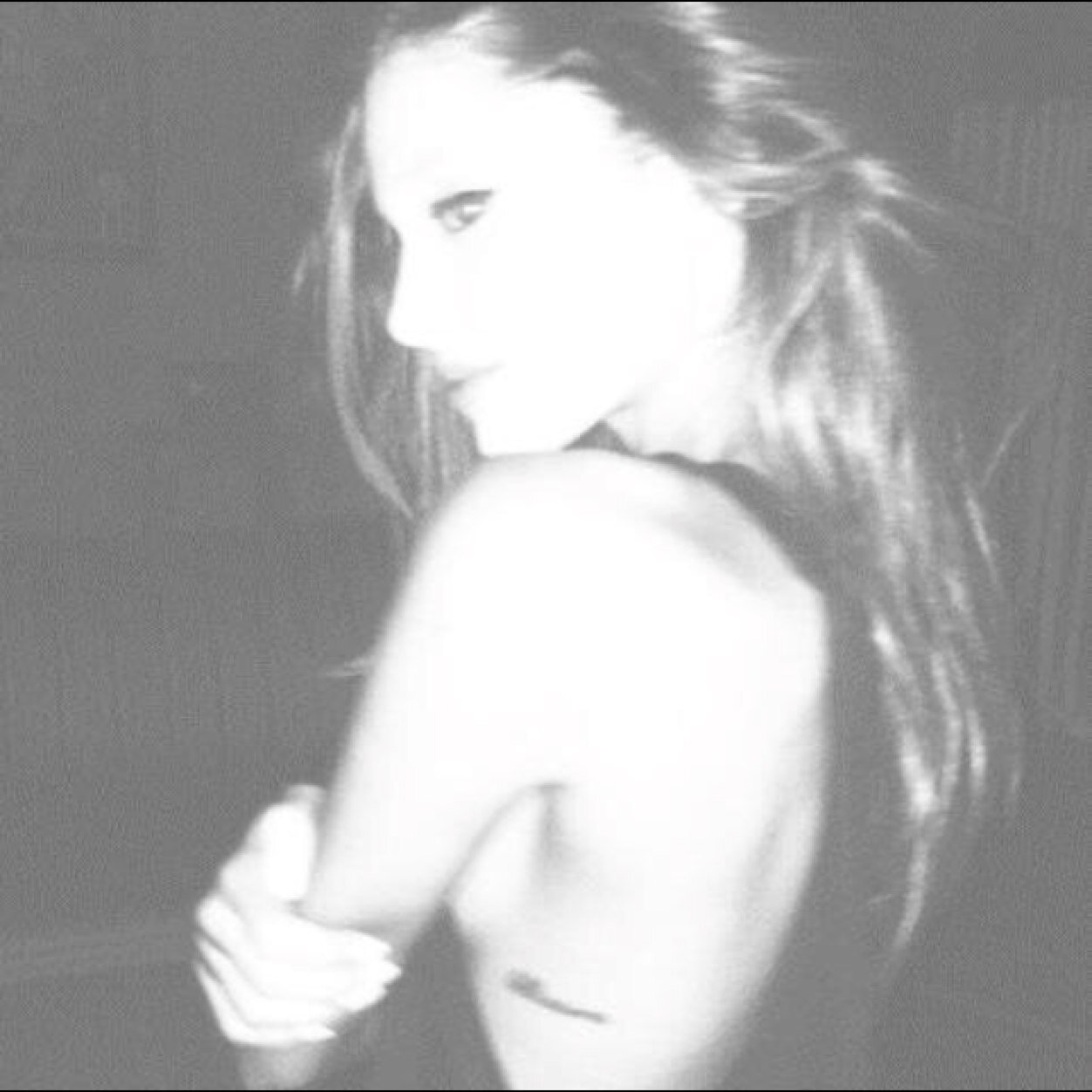 xxproudofari's profile picture. ♔ The truth is everyone knows ♔