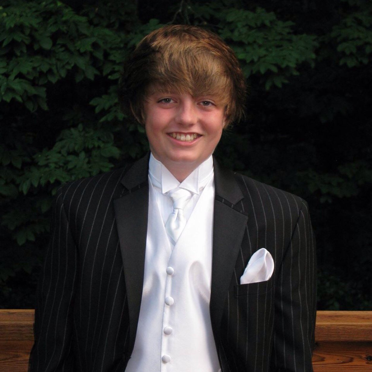 spencer69long's profile picture. Once drove my mercedes to italy. I fuck bitches. Got a problem? Take it up with my hair dresser