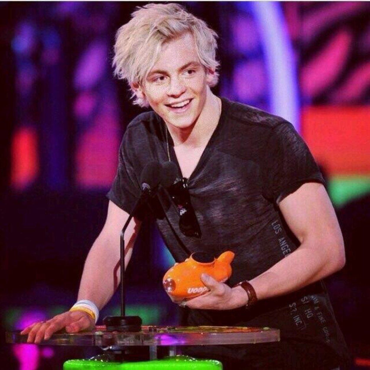 multiross's profile picture. hey i'm ross i'm in this band called r5 and what ever happen i will steal ur heart ❤️ [ rp] single