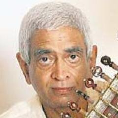 Sitar teacher and performer - Maihar style as taught by Smt Annapurnadevi.