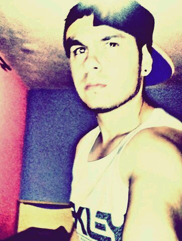 Nαo importα o quє єu diigα,
Vocє irα vαlorizαr pєlo quє vê,
julgαr pєlo quє ouviu
e opinαr pєlo quє conhєcєu (!)
